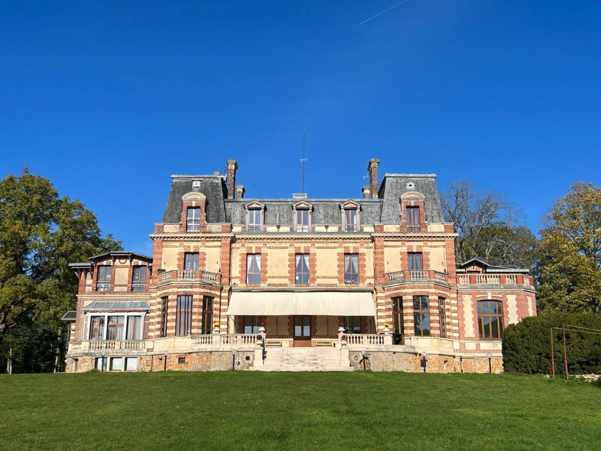 Chateau De Crenille Chaumes-en-Brie Kültér fotó