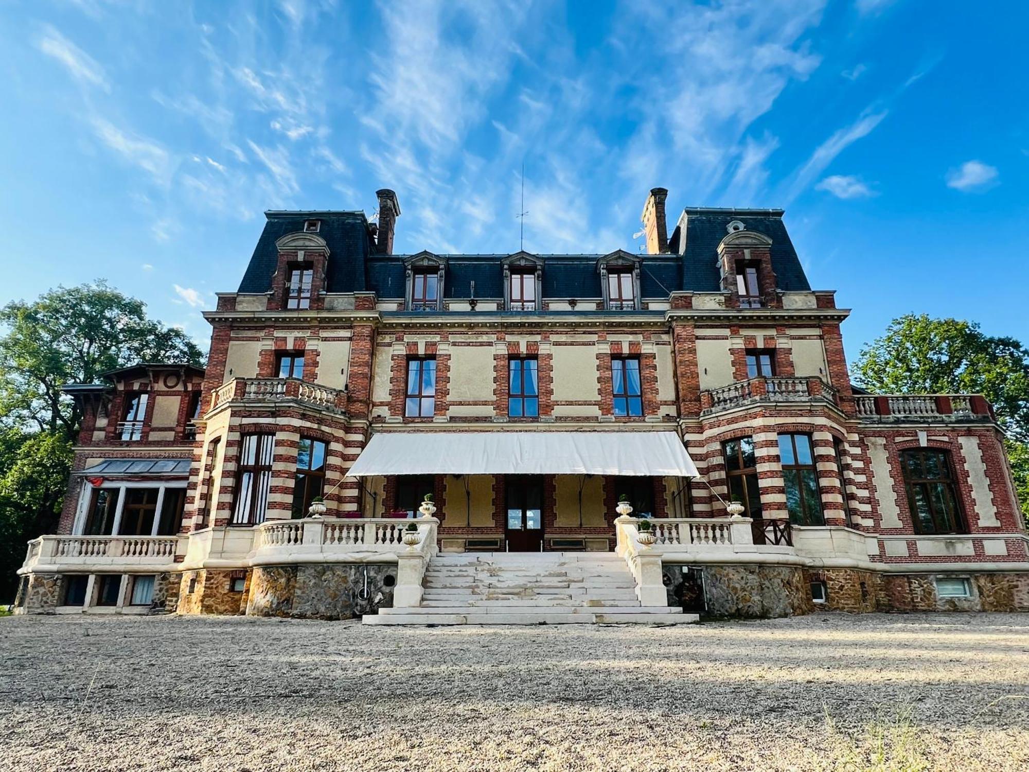 Chateau De Crenille Chaumes-en-Brie Kültér fotó